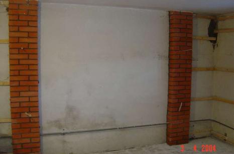 Пример отделки цокольного этажа коттеджа под сауну. После ремонта